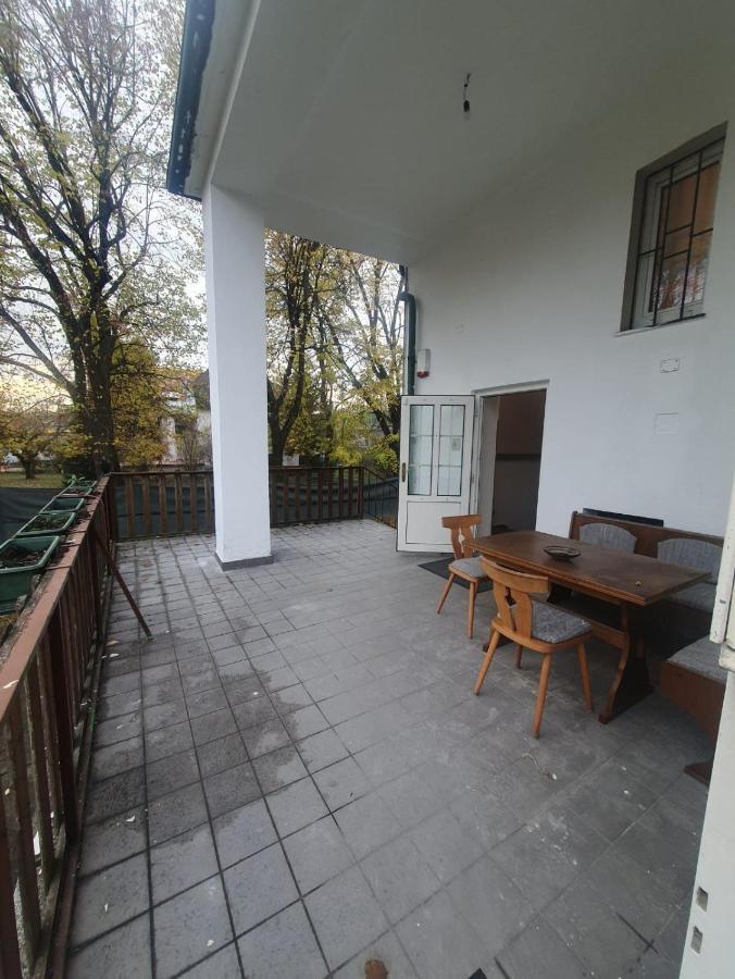 Breathtaking Shared Villa Near Danube River /W Garden And Parking Viena Exterior foto